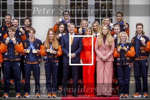Den Haag 24 Februari 2026
De Olympische medaillewinnaars op bezoek bij de Koninklijke Familie
Vlnr:

Friso Emons

Teun Boer

Jens v t Wout

Itzhak de Laat

Melle v t Wout

Antoinette Rijpma-de Jong

Femke Kok

Jenning de Boo

Koning Willem Alexander

Marijke Groenewoud

Koningin Maxima

Jutta Leerdam

Prinses Amalia

Joy Beune

Merel Conijn

Kjeld Nuis

Xandra Velzeboer

Jorrit Bergsma