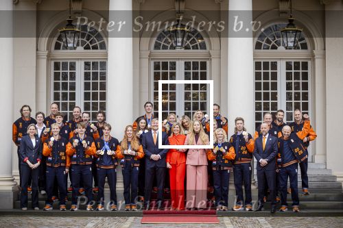 Den Haag 24 Februari 2026
De Olympische medaillewinnaars op bezoek bij de Koninklijke Familie
Vlnr:

Friso Emons

Teun Boer

Jens v t Wout

Itzhak de Laat

Melle v t Wout

Antoinette Rijpma-de Jong

Femke Kok

Jenning de Boo

Koning Willem Alexander

Marijke Groenewoud

Koningin Maxima

Jutta Leerdam

Prinses Amalia

Joy Beune

Merel Conijn

Kjeld Nuis

Xandra Velzeboer

Jorrit Bergsma