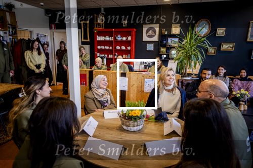 Rotterdam, 25 bFebruari 2026
Koningin Maxima bezoekt Gemeenschapscentrum Bloemhof om te praten over financiele Gezondheid
Maxima is erevoorzitter van de stichting Financiele Gezondheid Nederland