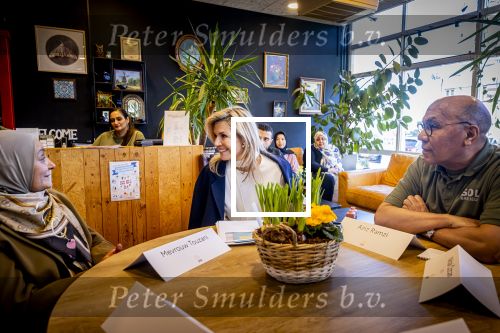Rotterdam, 25 bFebruari 2026
Koningin Maxima bezoekt Gemeenschapscentrum Bloemhof om te praten over financiele Gezondheid
Maxima is erevoorzitter van de stichting Financiele Gezondheid Nederland