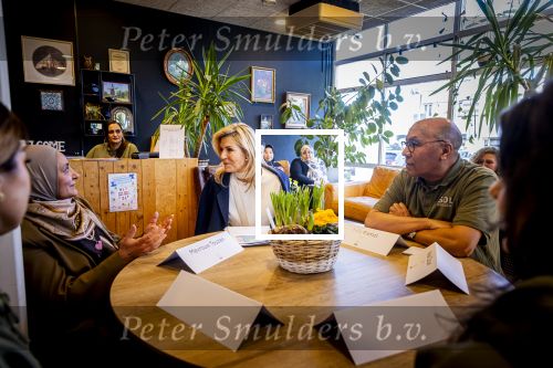 Rotterdam, 25 bFebruari 2026
Koningin Maxima bezoekt Gemeenschapscentrum Bloemhof om te praten over financiele Gezondheid
Maxima is erevoorzitter van de stichting Financiele Gezondheid Nederland