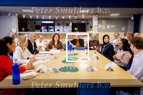 Rotterdam, 25 bFebruari 2026
Koningin Maxima bezoekt Gemeenschapscentrum Bloemhof om te praten over financiele Gezondheid
Maxima is erevoorzitter van de stichting Financiele Gezondheid Nederland