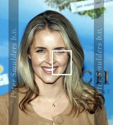 Amsterdam 31 januari 2026
Premiere Duivinder in het VUE  theater . Liza Sips kwam met haar man Ralph Manheim en hun kinderen 5