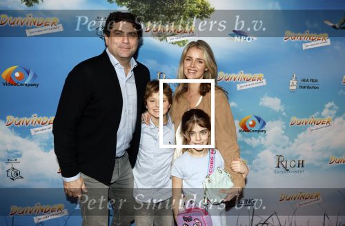 Amsterdam 31 januari 2026
Premiere Duivinder in het VUE  theater . Liza Sips kwam met haar man Ralph Manheim en hun kinderen 5