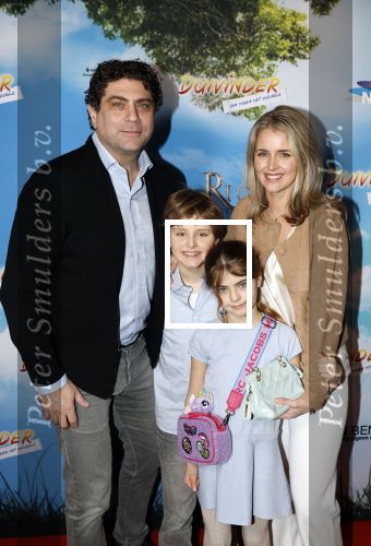 Amsterdam 31 januari 2026
Premiere Duivinder in het VUE  theater .  Liza Sips kwam met haar man en kinderen