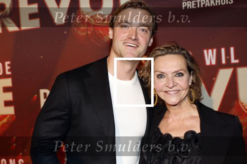 Amsterdam 26 januari 2026
Premiere ons pap wil bij de revue in het deLaMar theater . Mariska v Kolck kwam met haar zoon