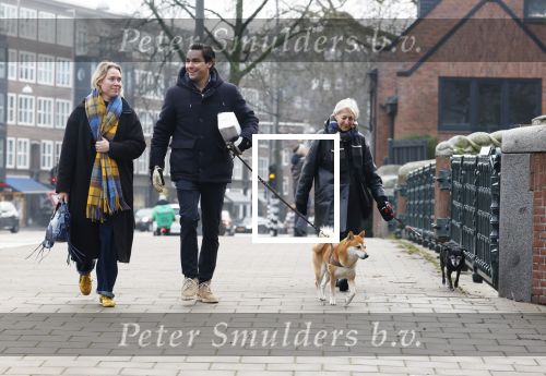 Amsterdam 31 januari 2026
Mark Baanders met zijn hond en een vriendin op straat in Amsterdam zuid .
