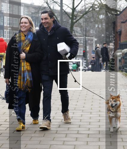 Amsterdam 31 januari 2026
Mark Baanders met zijn hond en een vriendin op straat in Amsterdam zuid .