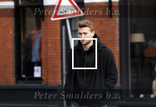 Amsterdam 16 februari 2026
Matthijs de Li9gt eerst alleen in Amsterdam zuid en half uur laten met de moeder van zijn vrouw Annekee Molenaar . Ze liepen samen het vondelpark in .