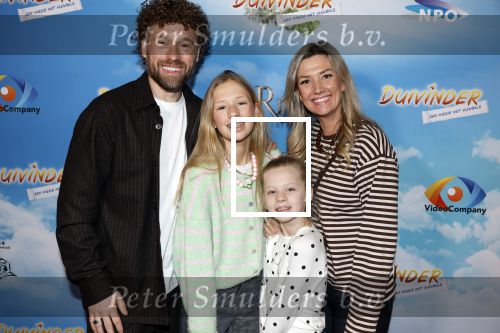 Amsterdam 31 januari 2026
Premiere Duivinder in het VUE  theater . Meester jesper met vrouw en kinderen