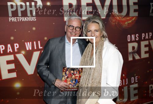 Amsterdam 26 januari 2026
Premiere ons pap wil bij de revue in het deLaMar theater . Merlin Melles met haar broer