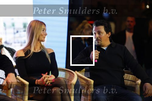 Den Bosch 7 februari 2026
De Hanslers , Monique Hansler Peter Hansler Mike Hansler en zijn vriendin op het vakantiefestival in de brabanthallen in Den Bosch . Khalid Kasem intervieuwde hen in de stand van Prijsvrij.