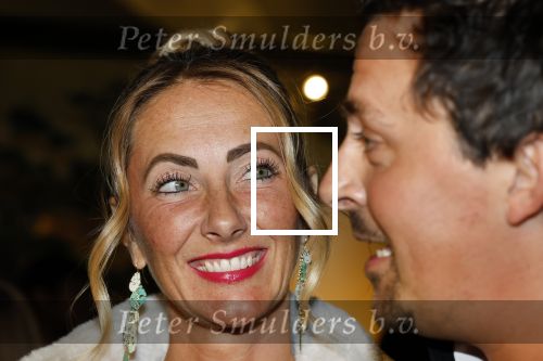 Tilburg 29 januari 2026
Premiere de Bevers in de schouwburg van Tilburg . John de Bever en Kees de Bever geven een voorstelling met oa Bas Muijs Adje v Bavel en Mariska v Kolck. Mike Hansler Monique Hansler Peter Hansler en Veerle Deurloo kwamen ook naar de premiere