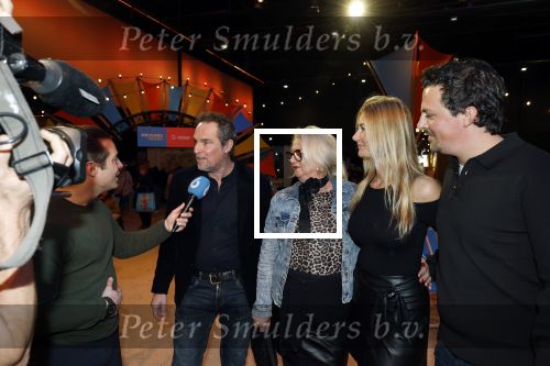 Den Bosch 7 februari 2026
De Hanslers , Monique Hansler Peter Hansler Mike Hansler en zijn vriendin op het vakantiefestival in de brabanthallen in Den Bosch . Khalid Kasem intervieuwde hen in de stand van Prijsvrij.