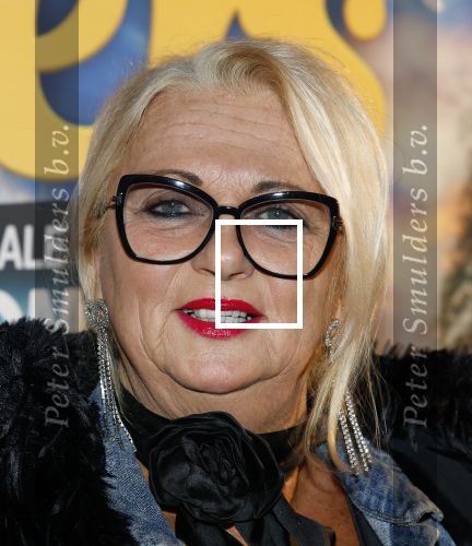 Tilburg 29 januari 2026
Premiere de Bevers in de schouwburg van Tilburg . John de Bever en Kees de Bever geven een voorstelling met oa Bas Muijs Adje v Bavel en Mariska v Kolck. Mike Hansler Monique Hansler Peter Hansler en Veerle Deurloo kwamen ook naar de premiere