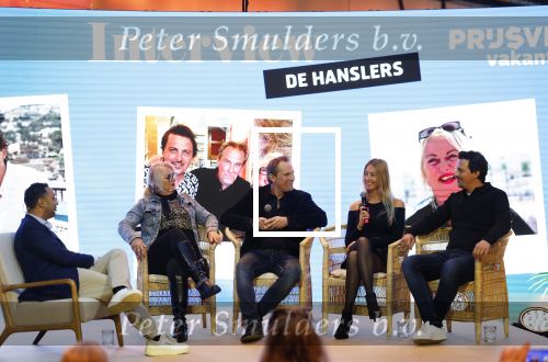 Den Bosch 7 februari 2026
De Hanslers , Monique Hansler Peter Hansler Mike Hansler en zijn vriendin op het vakantiefestival in de brabanthallen in Den Bosch . Khalid Kasem intervieuwde hen in de stand van Prijsvrij.