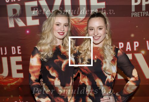 Amsterdam 26 januari 2026
Premiere ons pap wil bij de revue in het deLaMar theater . 
Mylene Waalewijn en Roos Waalewijn