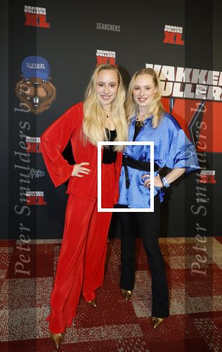 Amsterdam 5 februari 2026
Premiere Vakkenvullers XL in Pathe Noord . 
Mylene Waalewijn en Rosanne Waalewijn