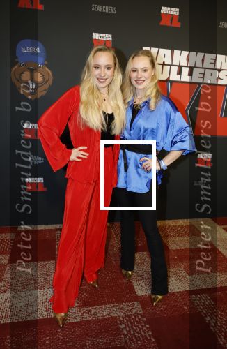 Amsterdam 5 februari 2026
Premiere Vakkenvullers XL in Pathe Noord . 
Mylene Waalewijn en Rosanne Waalewijn