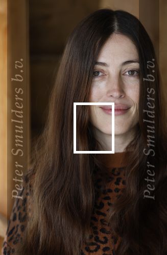 Amsterdam 30 januari 2026
Buiten gewone gezinnen, het nieuwe boek van acteur, columnist en podcastmaker Diego Gonzalez-Clark is vandaag gepresenteerd. Chantal Janzen ontving het eerste boek . Nadia Palesa