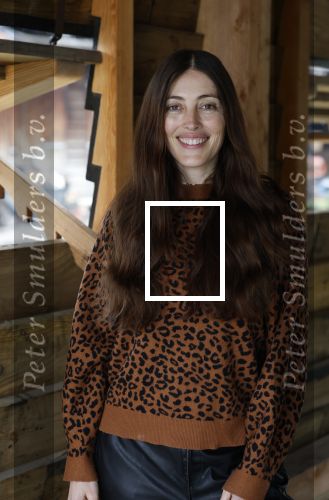 Amsterdam 30 januari 2026
Buiten gewone gezinnen, het nieuwe boek van acteur, columnist en podcastmaker Diego Gonzalez-Clark is vandaag gepresenteerd. Chantal Janzen ontving het eerste boek . Nadia Palesa