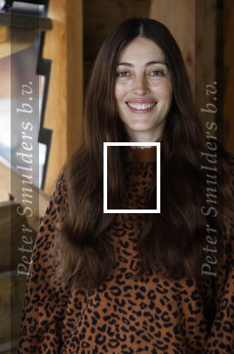 Amsterdam 30 januari 2026
Buiten gewone gezinnen, het nieuwe boek van acteur, columnist en podcastmaker Diego Gonzalez-Clark is vandaag gepresenteerd. Chantal Janzen ontving het eerste boek . Nadia Palesa