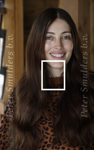 Amsterdam 30 januari 2026
Buiten gewone gezinnen, het nieuwe boek van acteur, columnist en podcastmaker Diego Gonzalez-Clark is vandaag gepresenteerd. Chantal Janzen ontving het eerste boek . Nadia Palesa