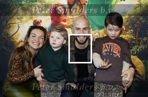 Utrecht 1 februari 2026
Premiere Super juffie in jaarbeurs Utrecht . Oscar Aerts kwam met zijn vrouw en kinderen