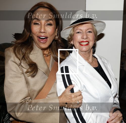 Tilburg 29 januari 2026
Premiere de Bevers in de schouwburg van Tilburg . John de Bever en Kees de Bever geven een voorstelling met oa Bas Muijs Adje v Bavel en Mariska v Kolck. Patty Brard en Ria Valk