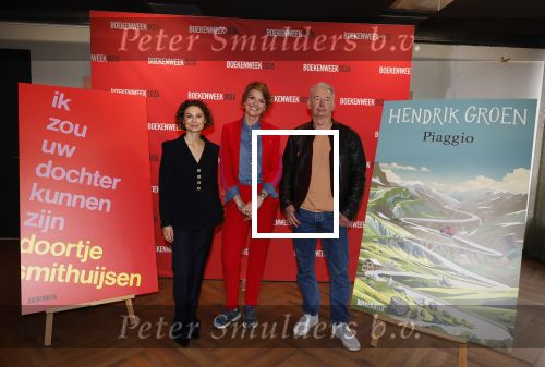 Amsterdam 11 februari 2026
Bekendmaking boekenweekgeschenk auteur 2026 -  Peter de Smet (Hendrik Groen)  en Doortje Smithuijsen ( ik zou uw dochter kunnen zijn) . Eveline Aendekerk stelde ze voor .