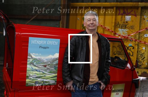 Amsterdam 11 februari 2026
Bekendmaking boekenweekgeschenk auteur 2026 -  Peter de Smet (Hendrik Groen)  en Doortje Smithuijsen ( ik zou uw dochter kunnen zijn) . Eveline Aendekerk stelde ze voor .