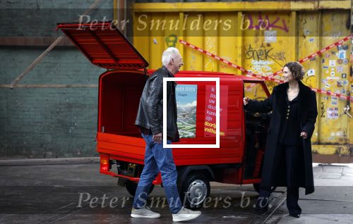 Amsterdam 11 februari 2026
Bekendmaking boekenweekgeschenk auteur 2026 -  Peter de Smet (Hendrik Groen)  en Doortje Smithuijsen ( ik zou uw dochter kunnen zijn) . Eveline Aendekerk stelde ze voor .