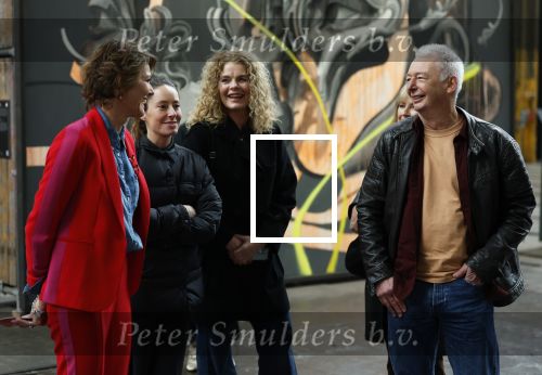 Amsterdam 11 februari 2026
Bekendmaking boekenweekgeschenk auteur 2026 -  Peter de Smet (Hendrik Groen)  en Doortje Smithuijsen ( ik zou uw dochter kunnen zijn) . Eveline Aendekerk stelde ze voor . De vrouwen van Peter ( Dochter zwarte Jas , Ex vrouw bruine colltrui en huidige vriendin Krullen ) Dame met paarse sjawl is zijn uitgeefster Paloma Sanchez v Dijck