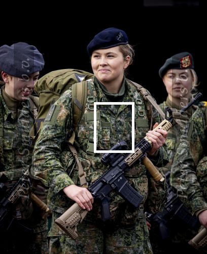 Ermelo 23 januari 2026
Prinses Amalia heeft haar  militaire opleiding afgerond en is bevorderd tot korporaal . Ze krijgt haar Baret .
Koningin Maxima was aanwezig en was hel erg trots