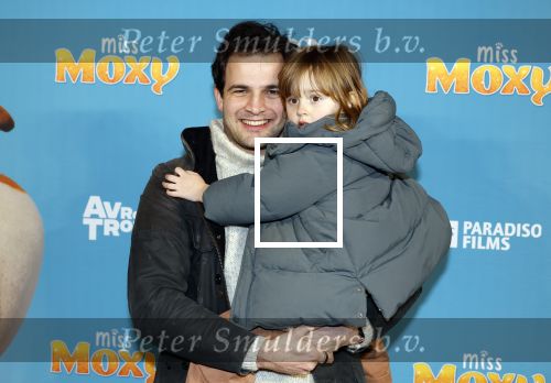 Amsterdam 24 januari 2026
Premiere Miss Molly in Tuschinski met in de cast oa Sarah Bannier (zwanger) en Carice v Houten . Rob Goossens met zijn zoon