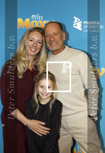 Amsterdam 24 januari 2026
Premiere Miss Molly in Tuschinski met in de cast oa Sarah Bannier (zwanger) en Carice v Houten . Ron Boszhard kwam met zijn partner en dochter