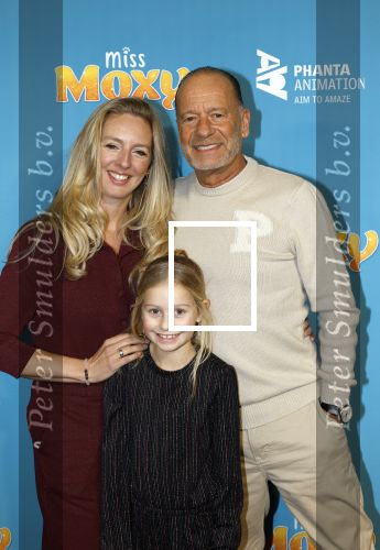 Amsterdam 24 januari 2026
Premiere Miss Molly in Tuschinski met in de cast oa Sarah Bannier (zwanger) en Carice v Houten . Ron Boszhard kwam met zijn partner en dochter