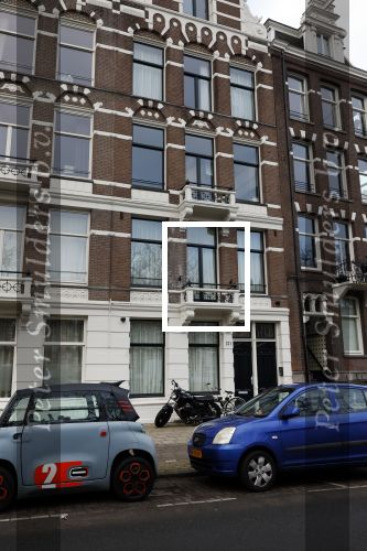 Amsterdam 24 januari 2026
Ruud de Wild met boodschappen bij zijn huis .
