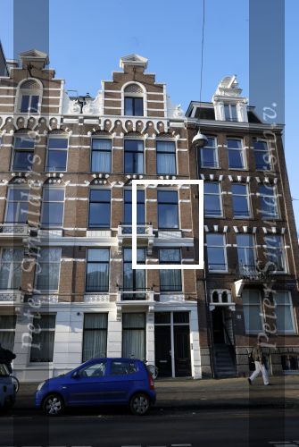 Amsterdam 24 januari 2026
Ruud de Wild met boodschappen bij zijn huis .
