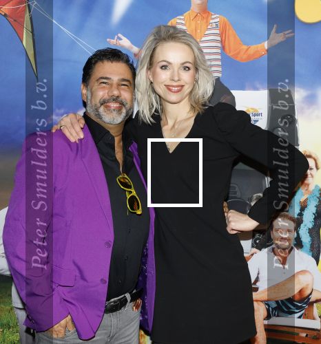 Tilburg 29 januari 2026
Premiere de Bevers in de schouwburg van Tilburg . John de Bever en Kees de Bever geven een voorstelling met oa Bas Muijs Adje v Bavel en Mariska v Kolck. Sabine Vas Nunes ( vrouw Bas Muijs) kwam met beste vriend Bas en zijn ouders