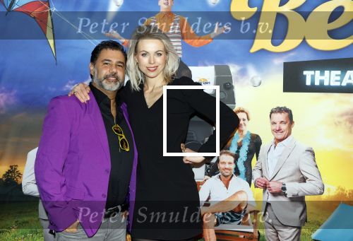 Tilburg 29 januari 2026
Premiere de Bevers in de schouwburg van Tilburg . John de Bever en Kees de Bever geven een voorstelling met oa Bas Muijs Adje v Bavel en Mariska v Kolck. Sabine Vas Nunes ( vrouw Bas Muijs) kwam met beste vriend Bas en zijn ouders