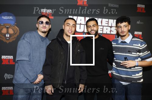 Amsterdam 5 februari 2026
Premiere Vakkenvullers XL in Pathe Noord 
Sergino Dest met vrienden