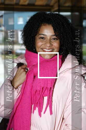 Amsterdam 30 januari 2026
Buiten gewone gezinnen, het nieuwe boek van acteur, columnist en podcastmaker Diego Gonzalez-Clark is vandaag gepresenteerd. Chantal Janzen ontving het eerste boek .