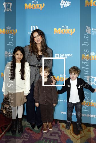 Amsterdam 24 januari 2026
Premiere Miss Molly in Tuschinski met in de cast oa Sarah Bannier (zwanger) en Carice v Houten . Tamara Elbaz kwam haar zoon