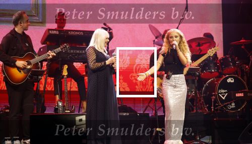 Tilburg 2 oktober 2023
Buma Prijzen in 013 in Tilburg .
Zangeres Mieke zingt samen met Marco Schuitmaker het liedje Engelbewaarder.