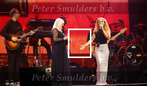 Tilburg 2 oktober 2023
Buma Prijzen in 013 in Tilburg .
Zangeres Mieke zingt samen met Marco Schuitmaker het liedje Engelbewaarder.