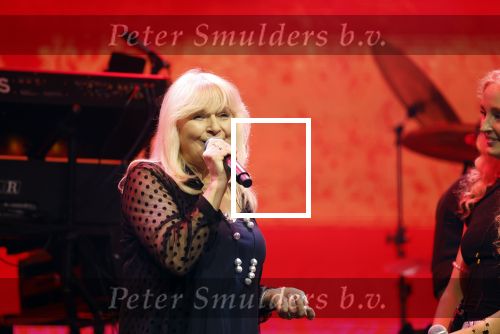 Tilburg 2 oktober 2023
Buma Prijzen in 013 in Tilburg .
Zangeres Mieke zingt samen met Marco Schuitmaker het liedje Engelbewaarder.