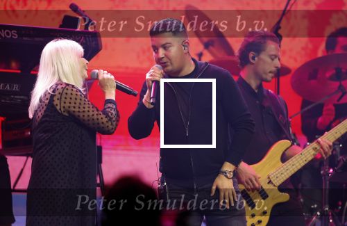 Tilburg 2 oktober 2023
Buma Prijzen in 013 in Tilburg .
Zangeres Mieke zingt samen met Marco Schuitmaker het liedje Engelbewaarder.