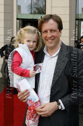 Den haag 3 mei 2006
Premiere Pluk van de Petteflet.
Alexander Pechtold met dochter