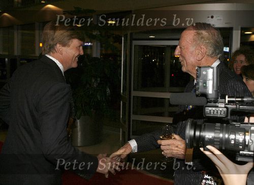 Amsterdam 9 april 2006
Premiere Black Pinocchio in de RAI.
Prins Willem Alexander met Ary Haspels ( Gynecoloog Koningin Beatrix)